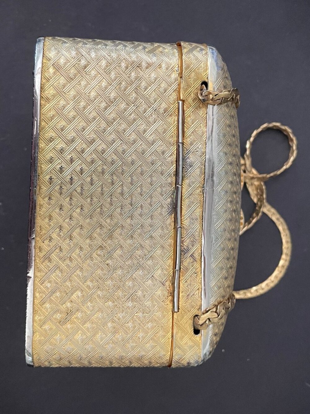 vintage 1950s Walborg gold-tone metal woven box minaudière evening bag